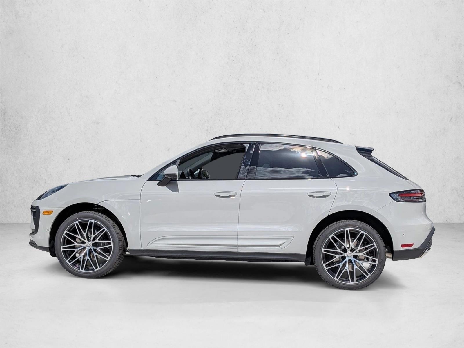 Thumbnail: 2026 Porsche Macan - 2