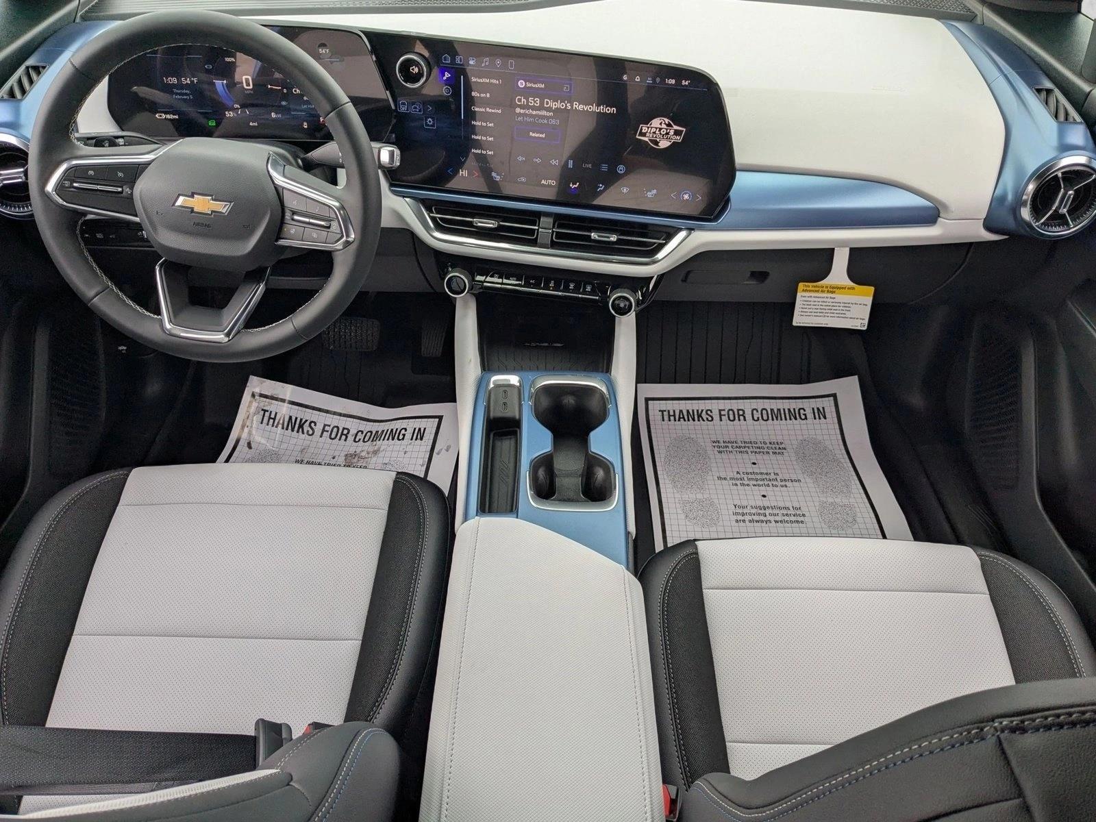 Thumbnail: 2026 Chevrolet Equinox - 3
