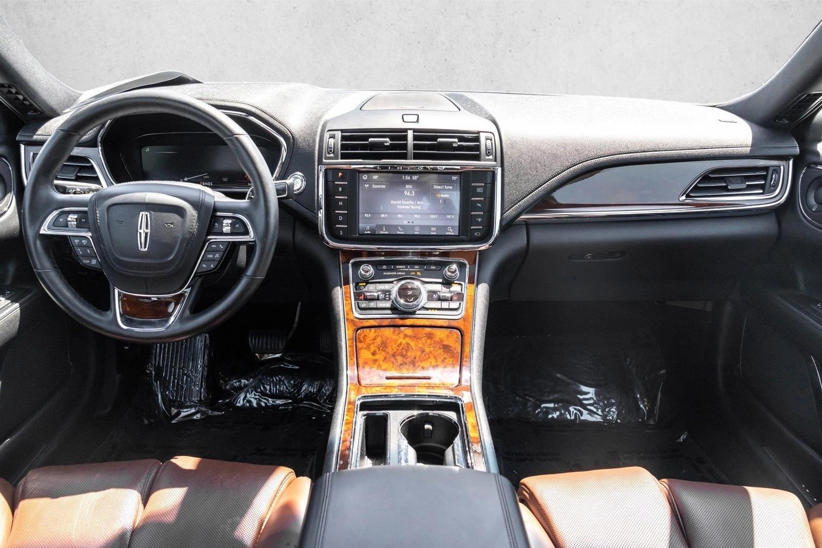 Thumbnail: 2020 Lincoln Continental - 4