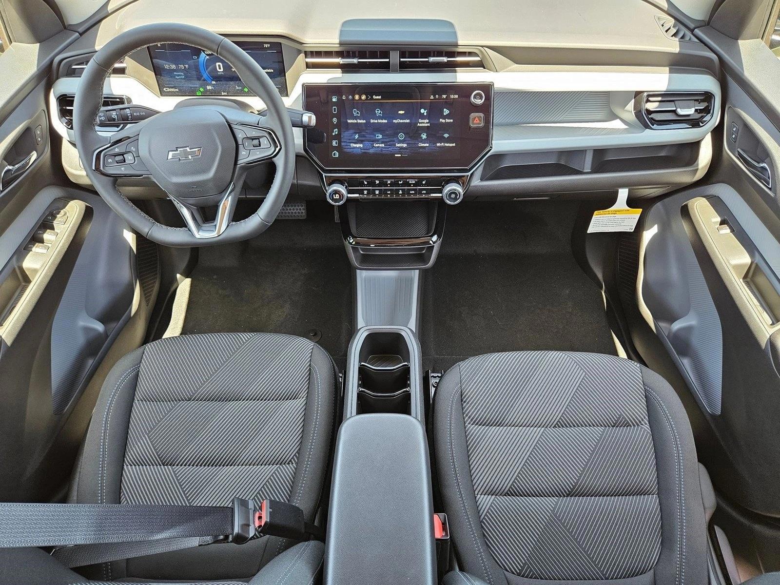 Thumbnail: 2027 Chevrolet Bolt EV - 3