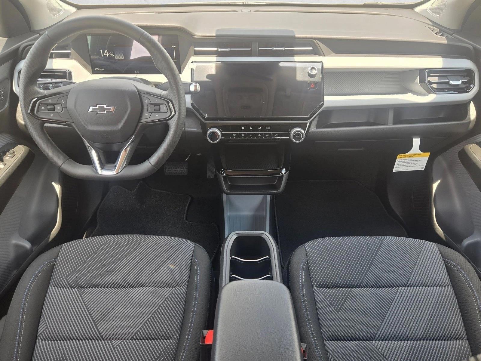 Thumbnail: 2027 Chevrolet Bolt EV - 4