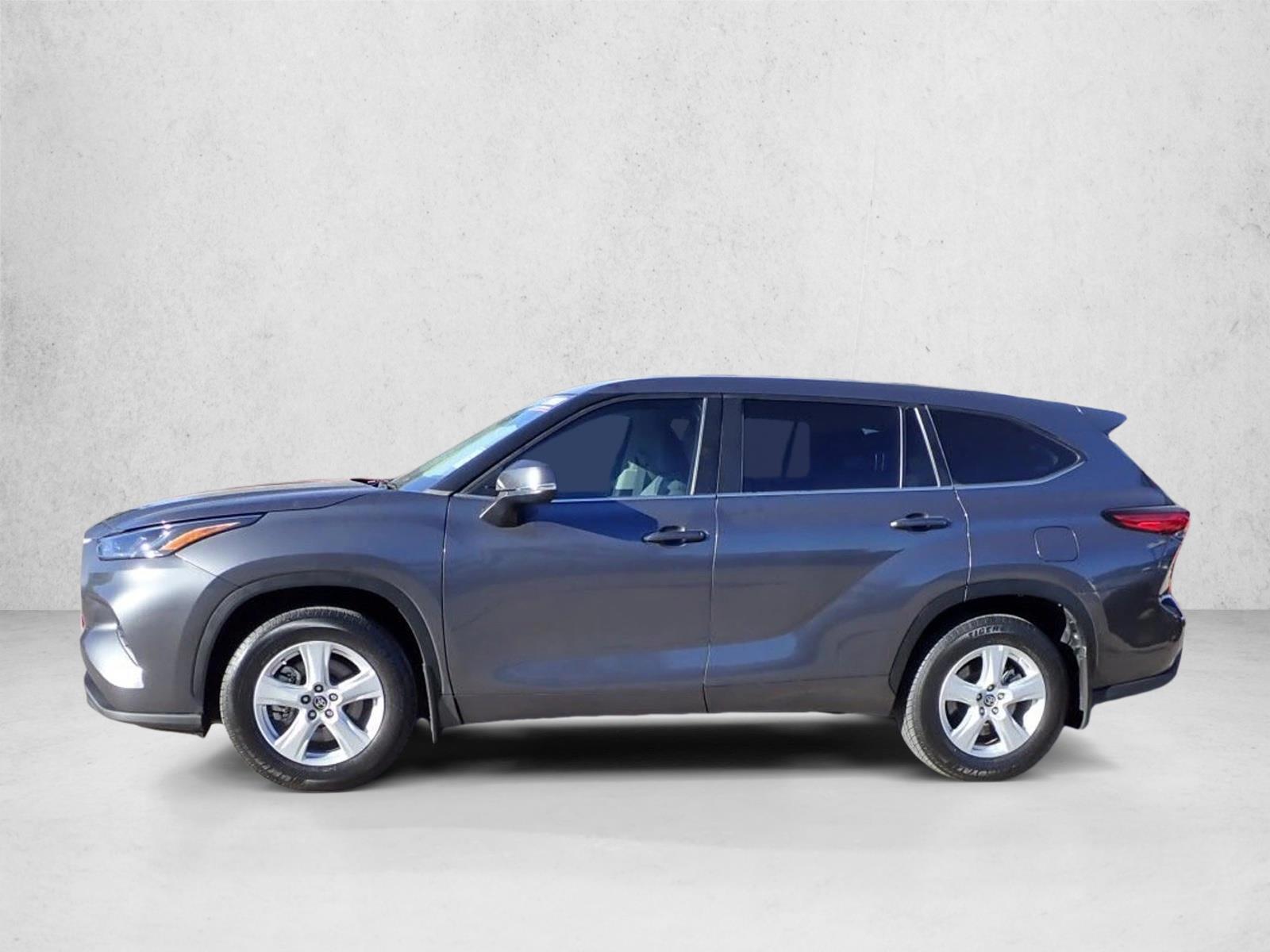 Thumbnail: 2023 Toyota Highlander - 2
