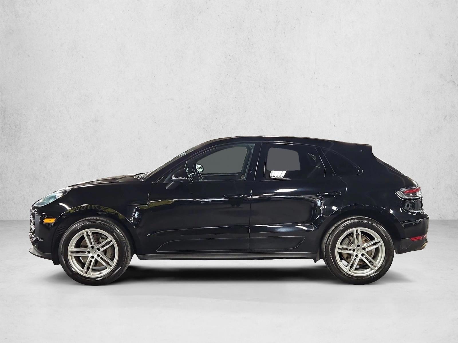Thumbnail: 2021 Porsche Macan - 2
