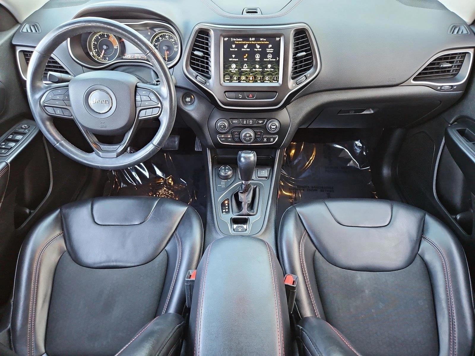 Thumbnail: 2019 Jeep Cherokee - 4