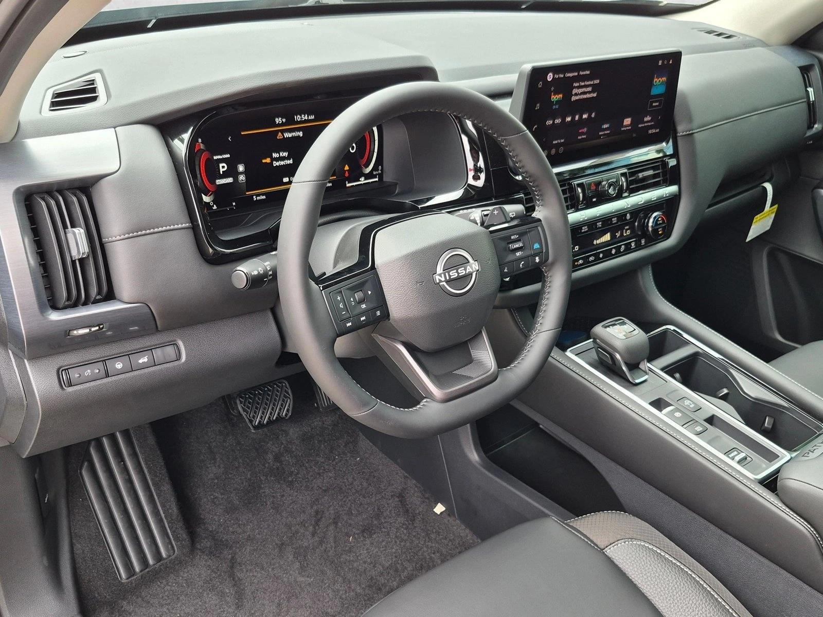 Thumbnail: 2026 Nissan Pathfinder - 3