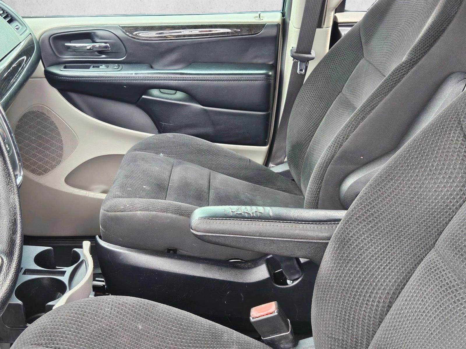 Thumbnail: 2019 Dodge Grand Caravan - 4