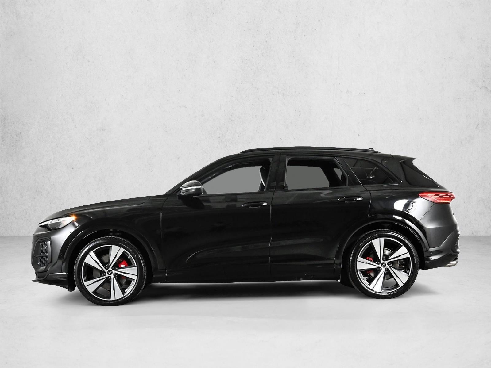 Thumbnail: 2026 Audi SQ5 - 2