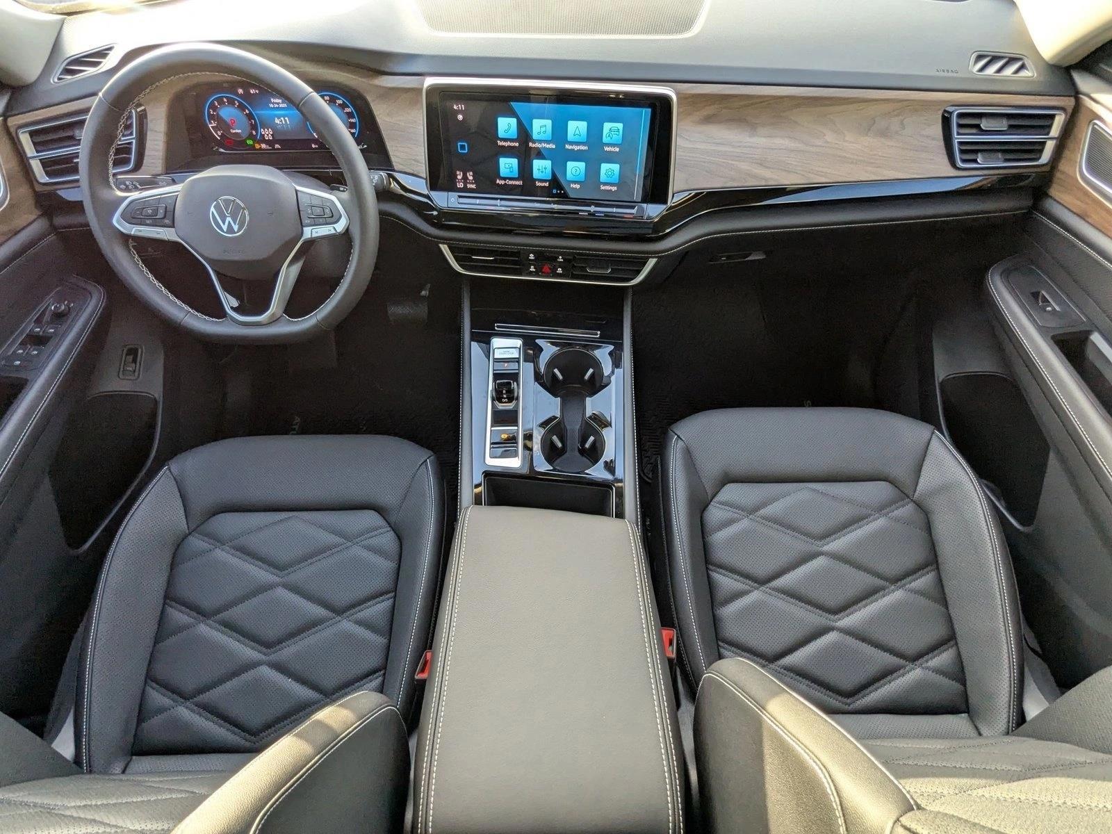 Thumbnail: 2026 Volkswagen Atlas - 4