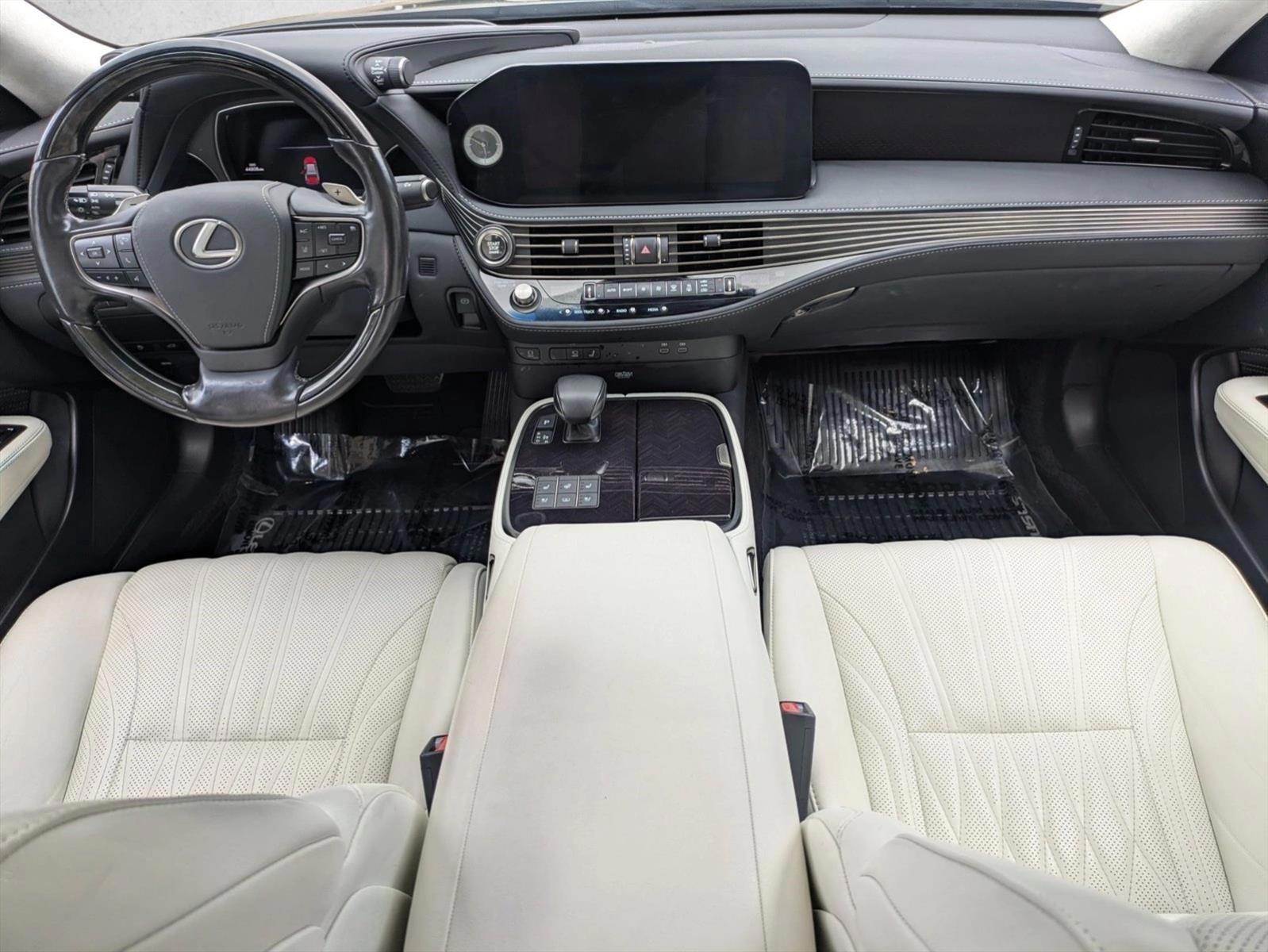 Thumbnail: 2023 Lexus LS - 3