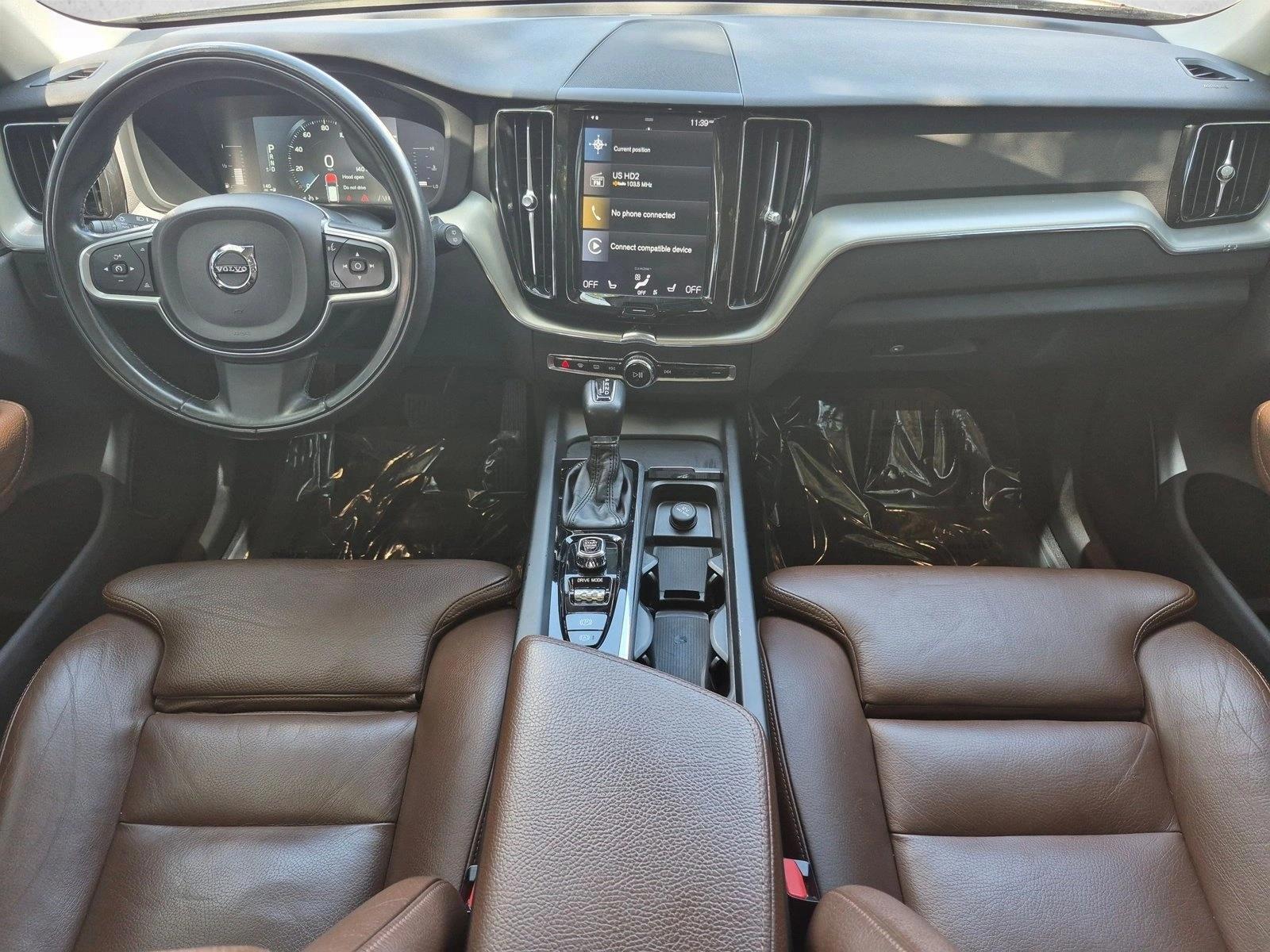 Thumbnail: 2019 Volvo XC60 - 3