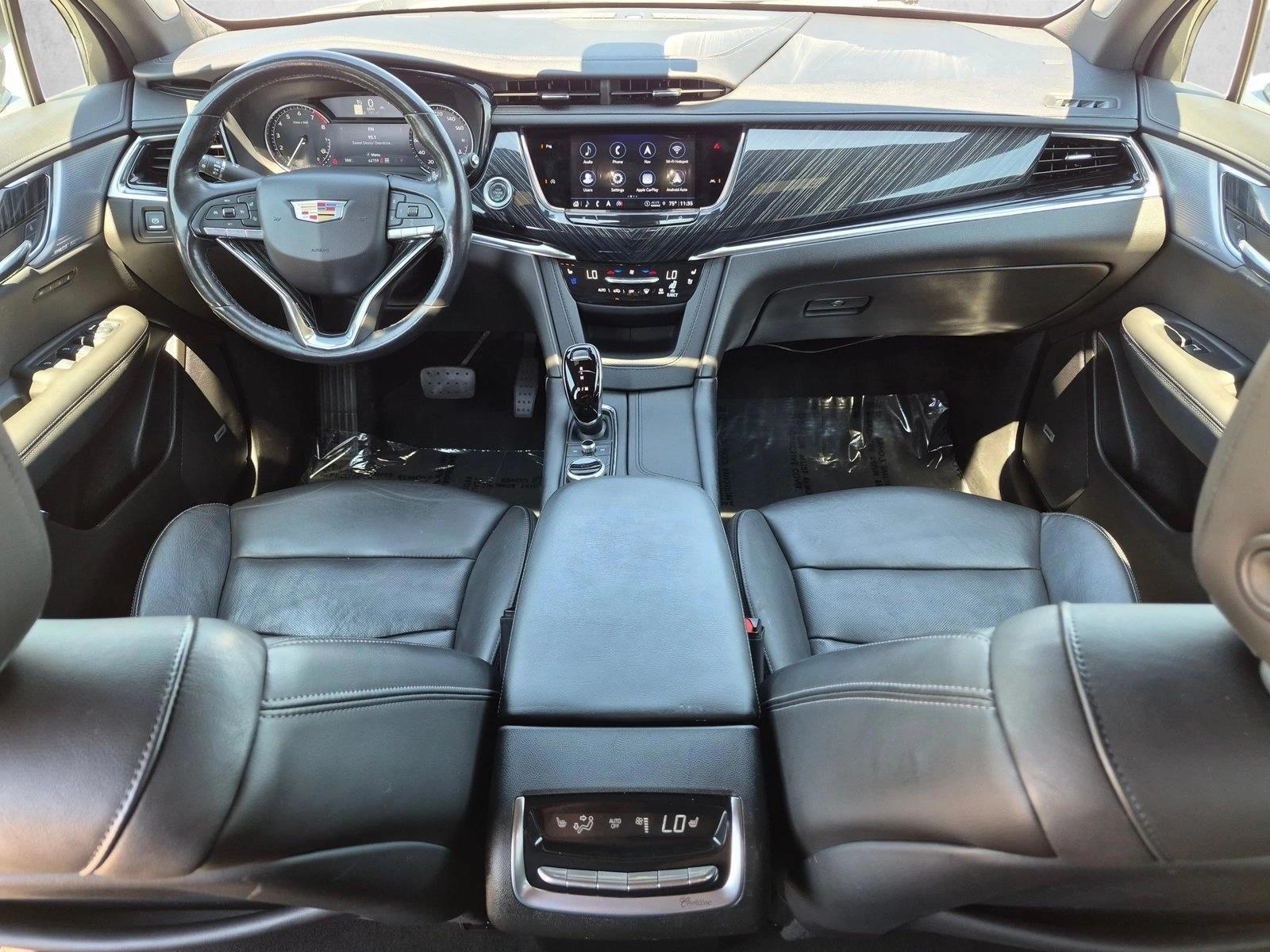 Thumbnail: 2023 Cadillac XT6 - 3