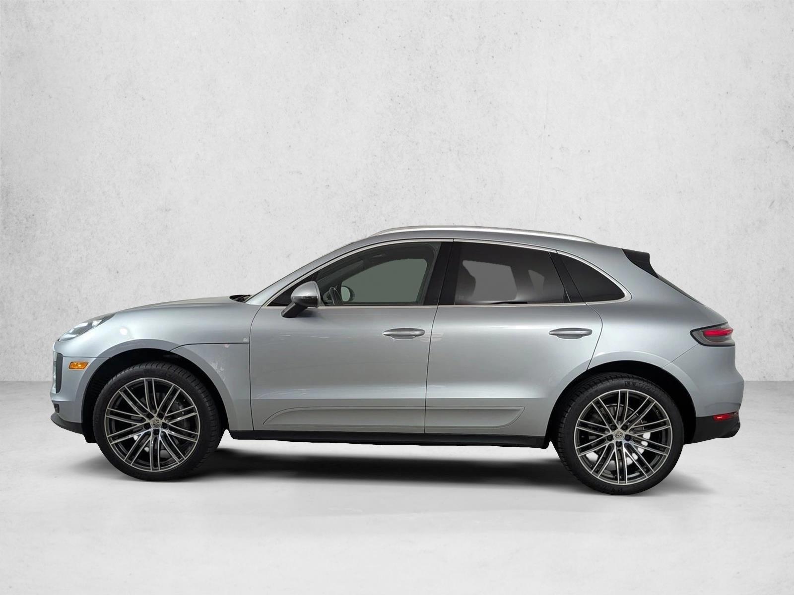 Thumbnail: 2021 Porsche Macan - 2