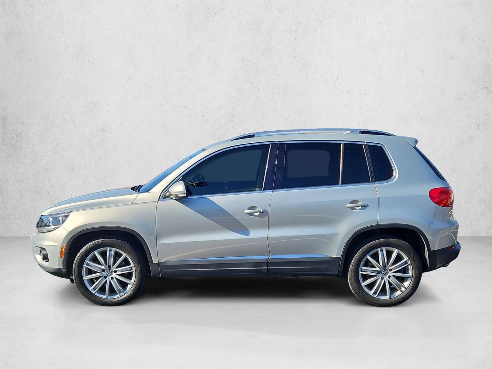 Thumbnail: 2015 Volkswagen Tiguan - 2