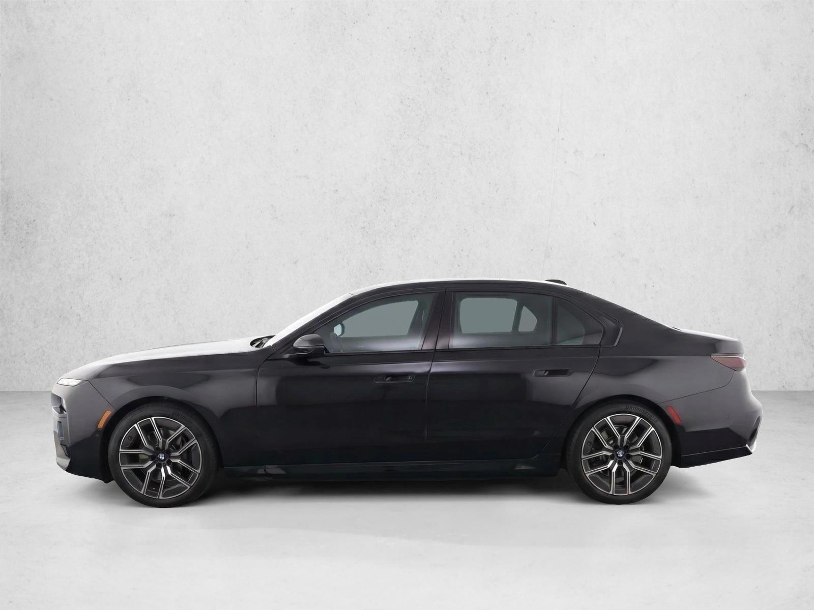 Thumbnail: 2023 BMW 7 Series - 2