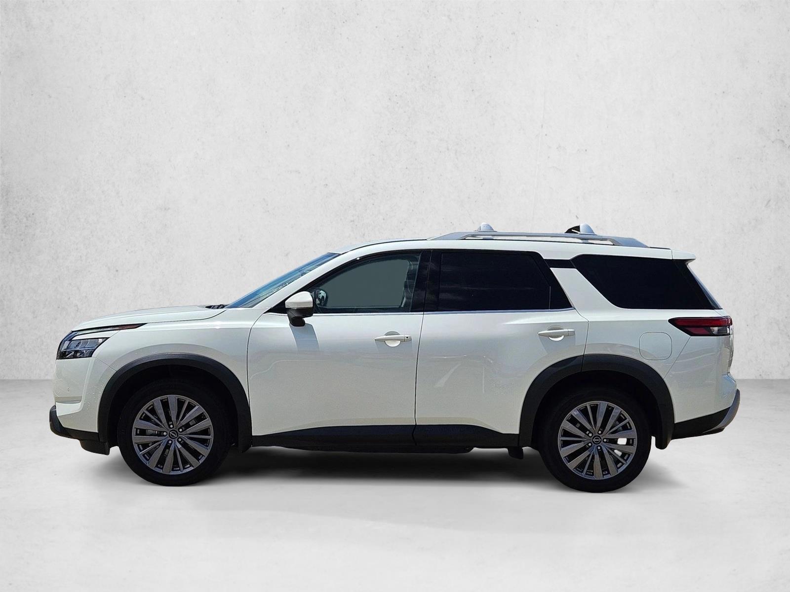 Thumbnail: 2023 Nissan Pathfinder - 2