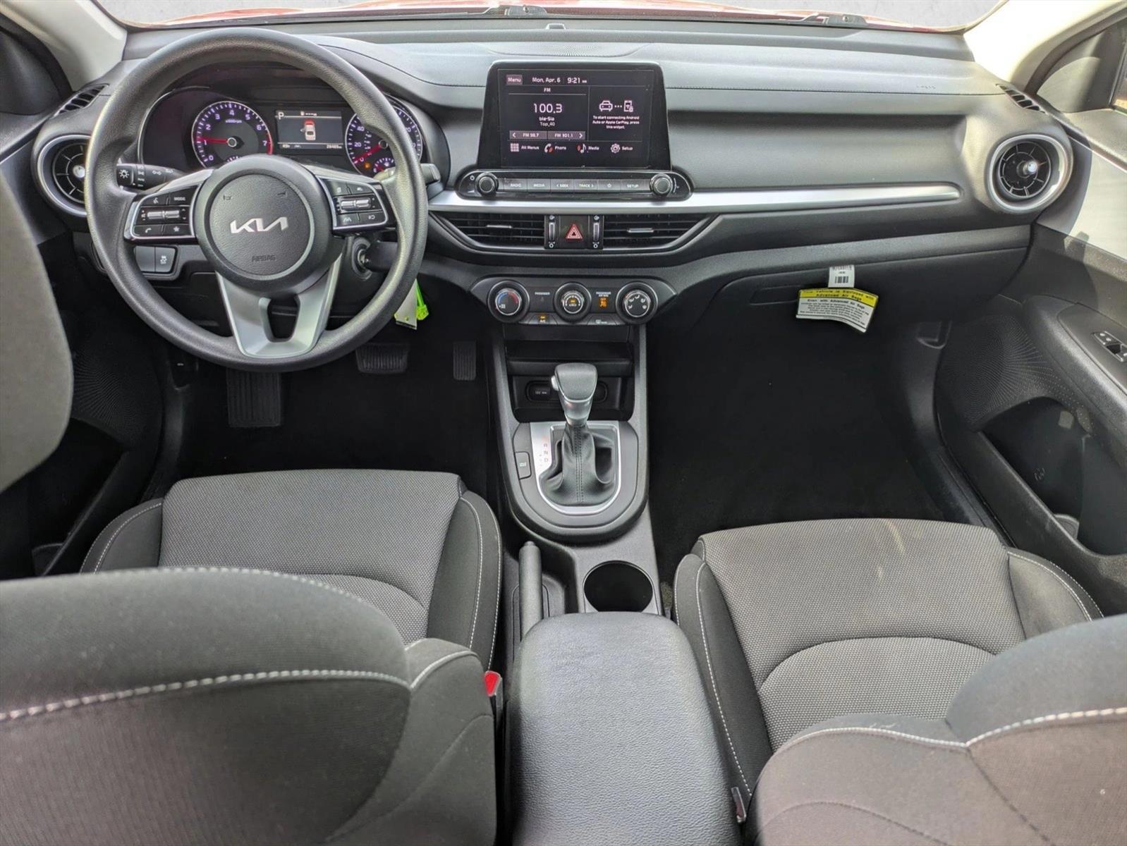 Thumbnail: 2024 Kia Forte - 4