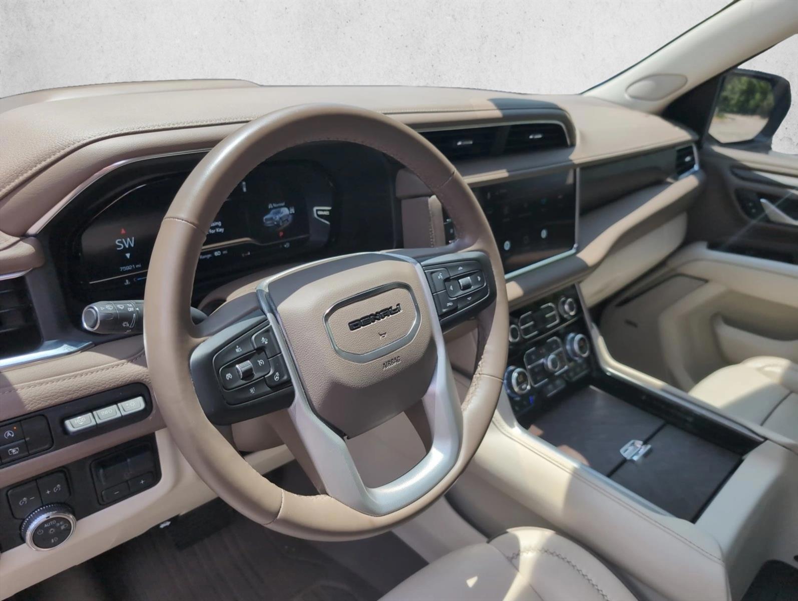 Thumbnail: 2023 GMC Yukon - 2