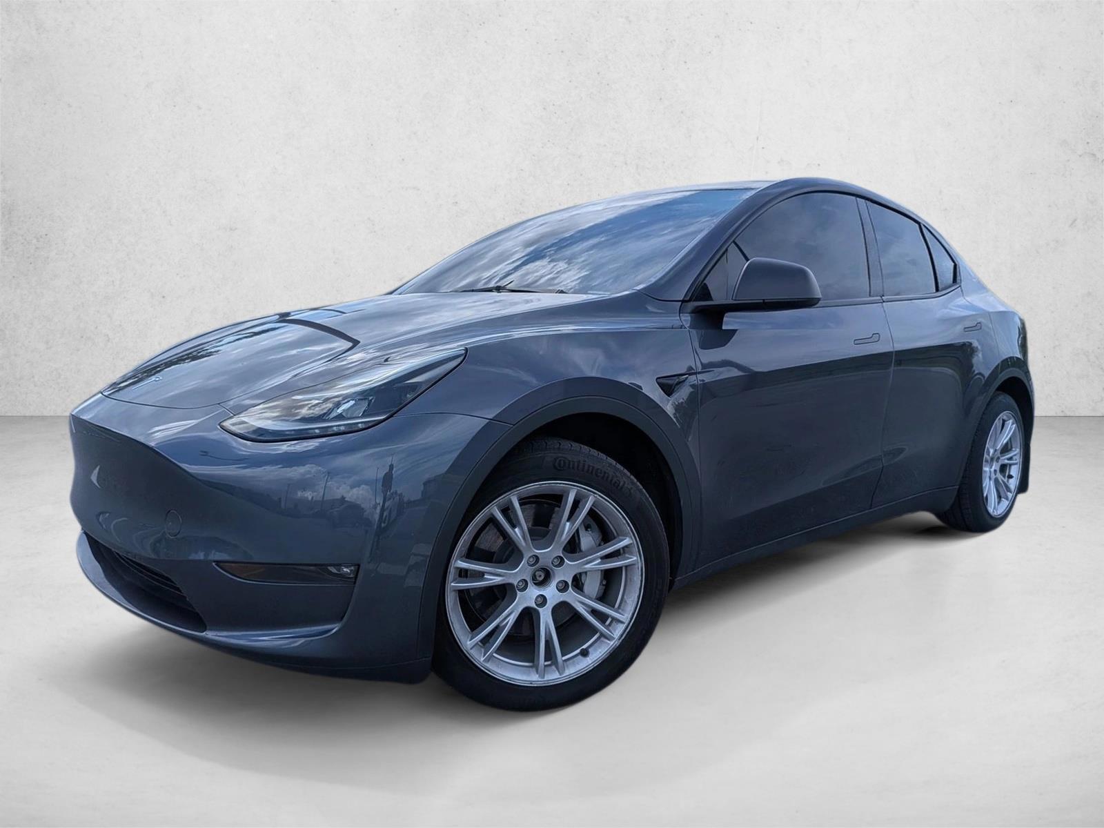 2023 Tesla Model Y Long Range Dual Motor All-Wheel Drive's photo