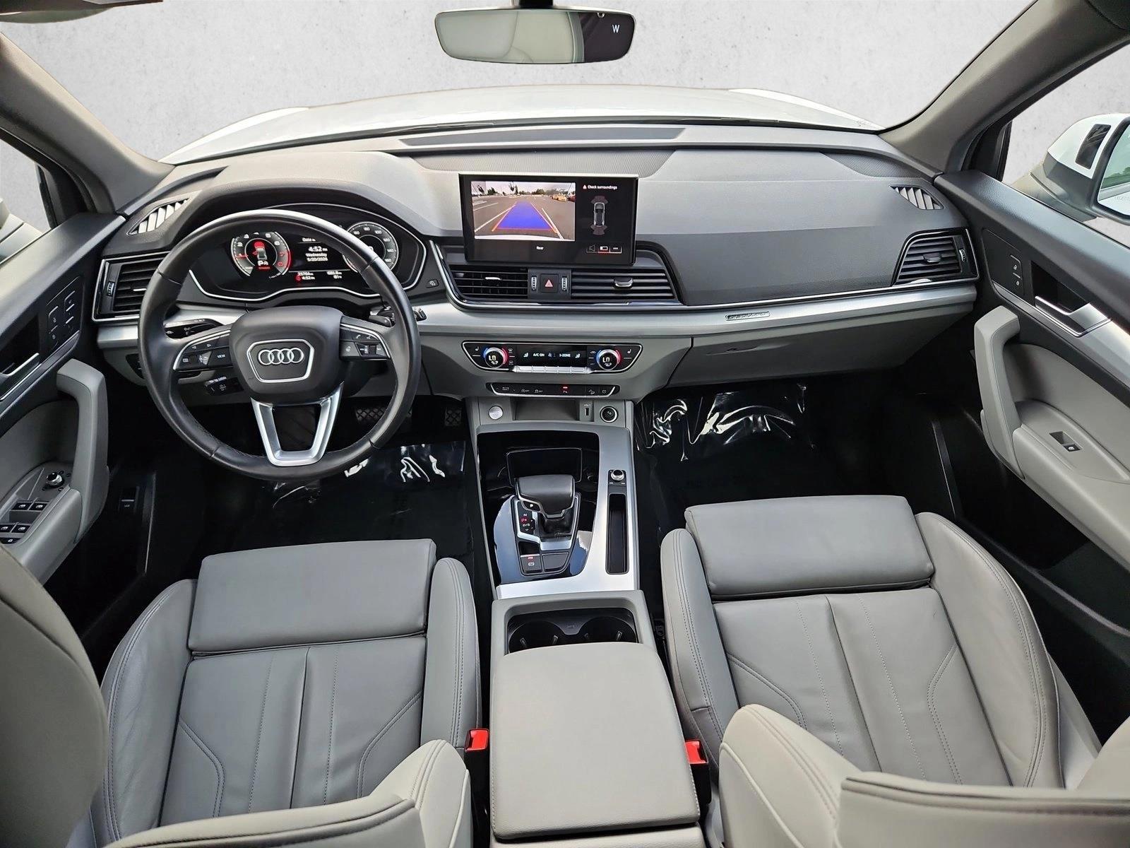 Thumbnail: 2025 Audi Q5 - 4