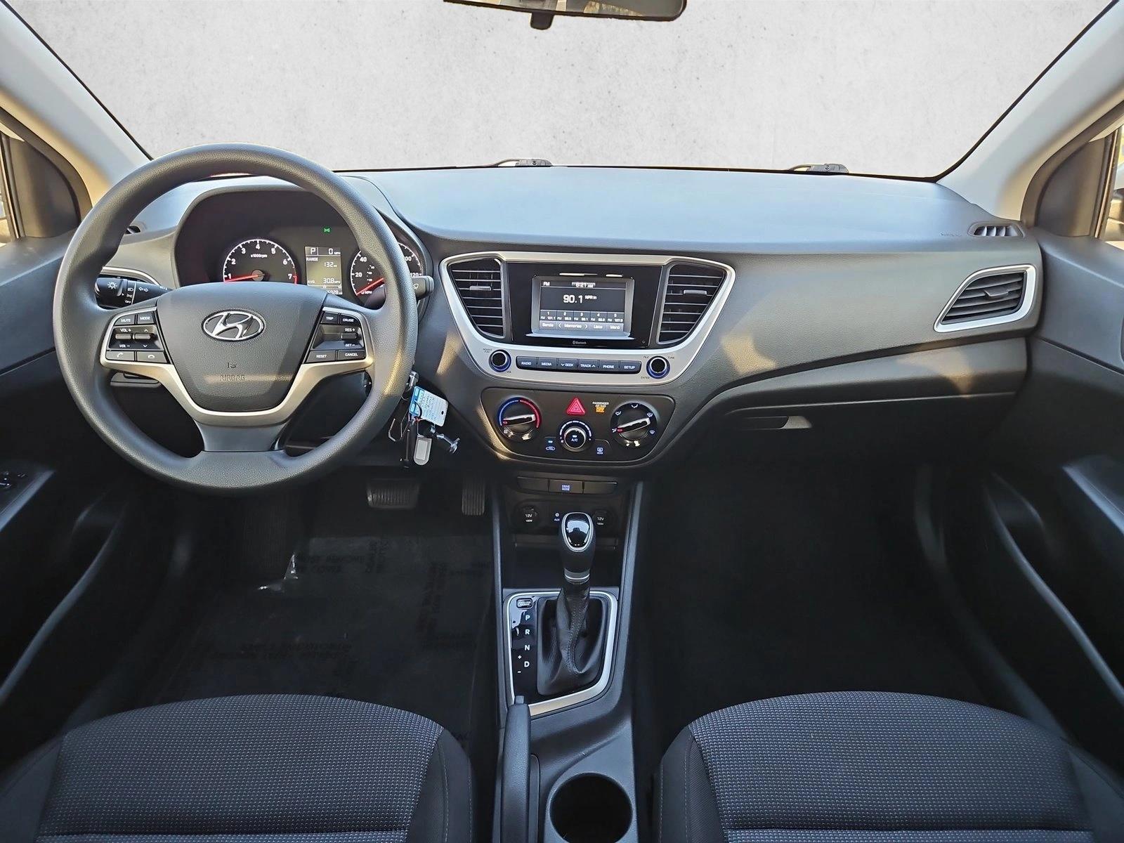 Thumbnail: 2022 Hyundai Accent - 3