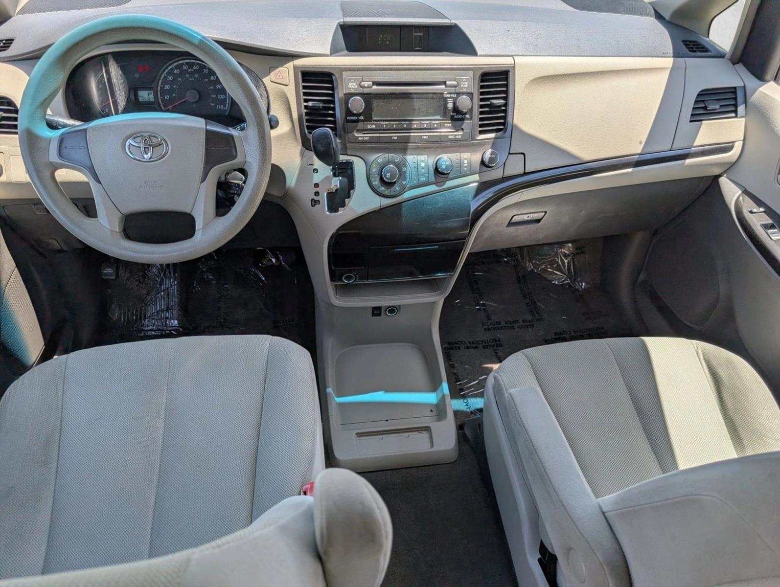 Thumbnail: 2012 Toyota Sienna - 3