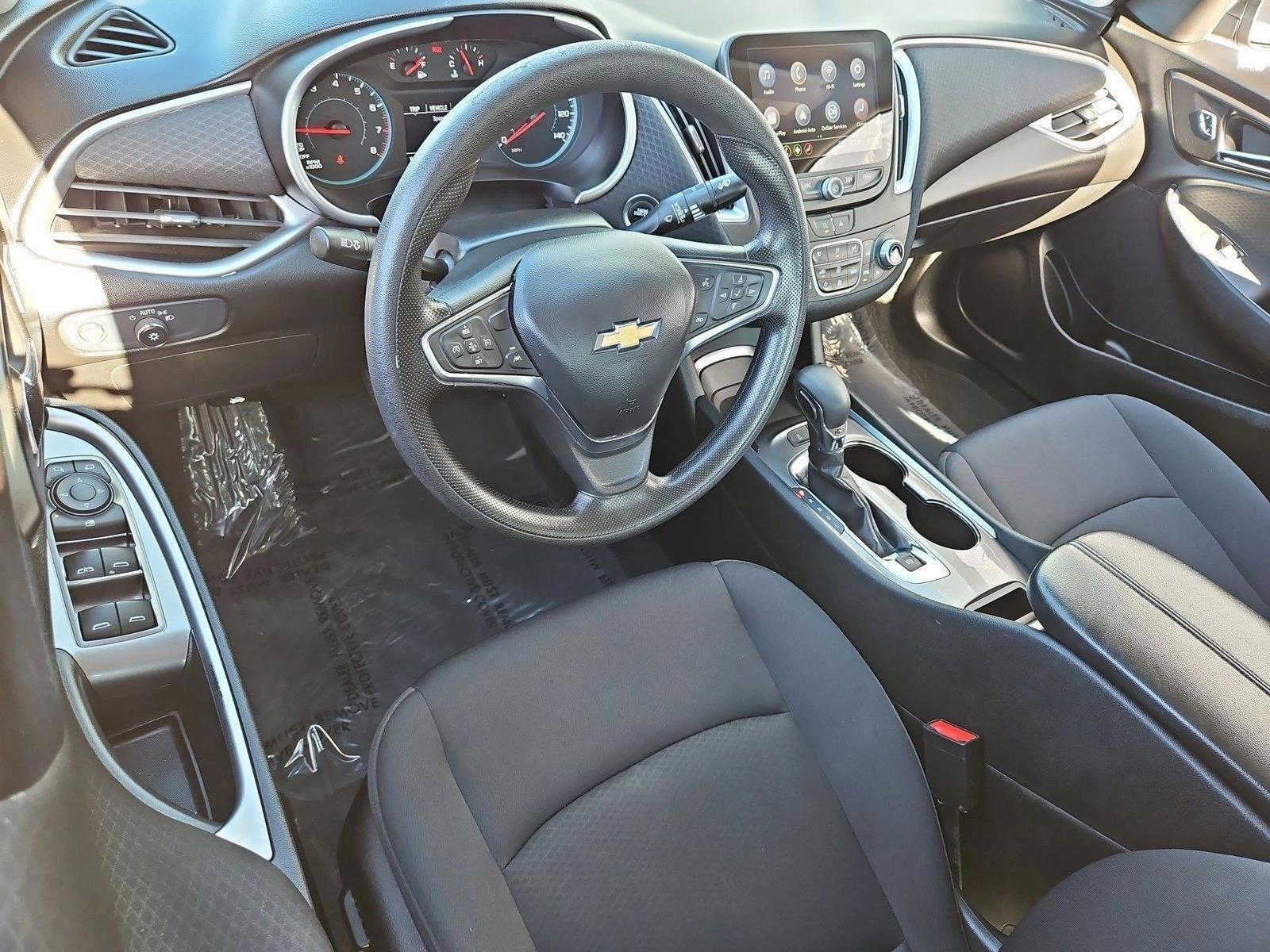 Thumbnail: 2024 Chevrolet Malibu - 3