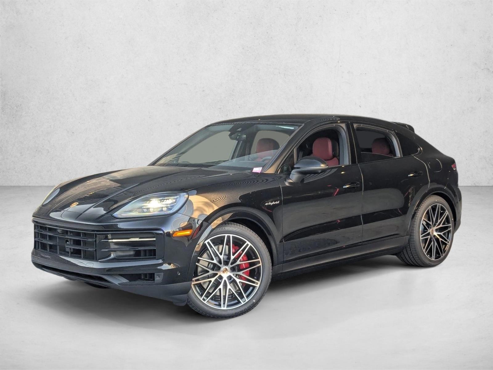 2026 Porsche Cayenne S E-Hybrid's photo
