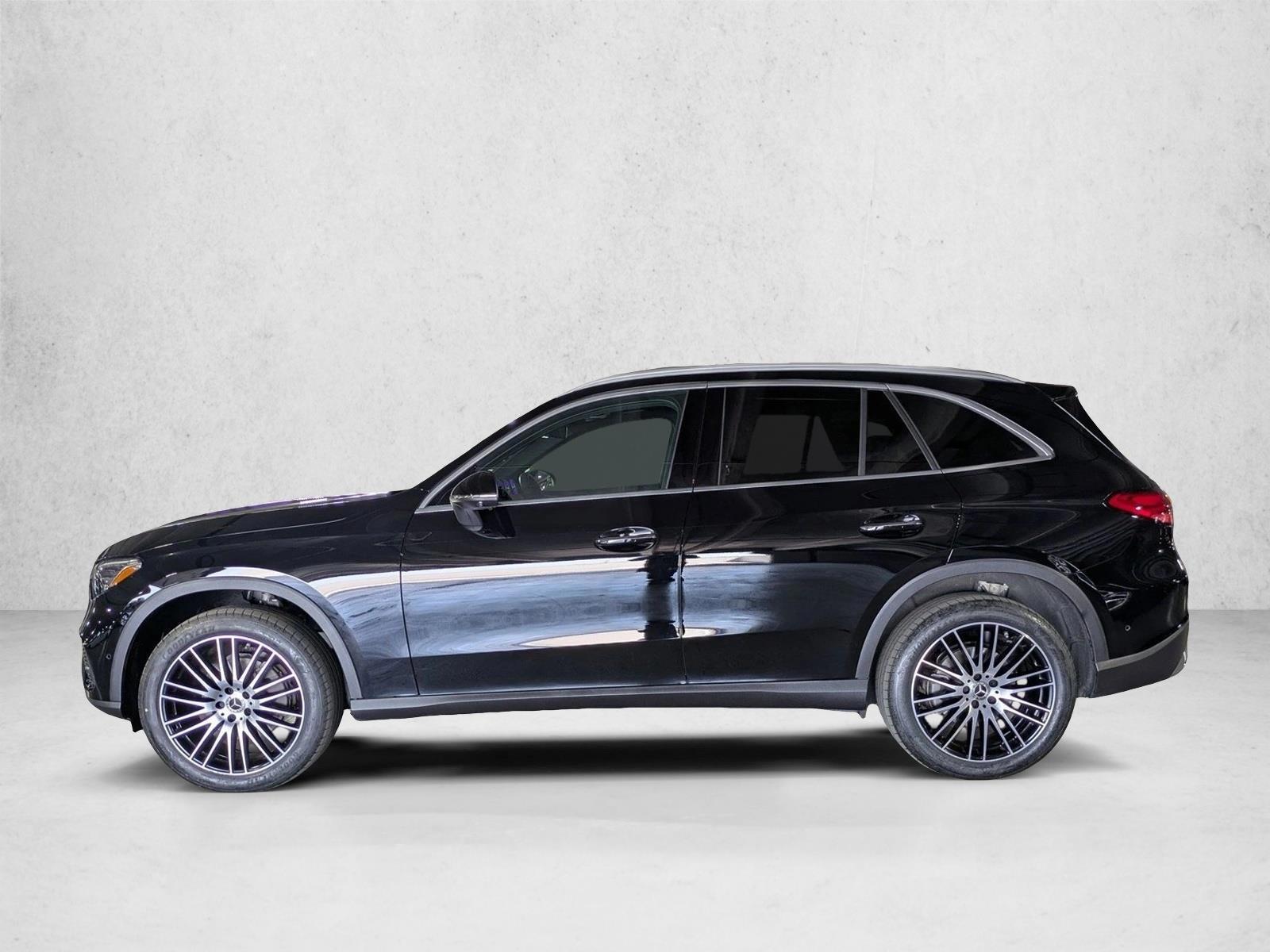 Thumbnail: 2025 Mercedes-Benz GLC - 2