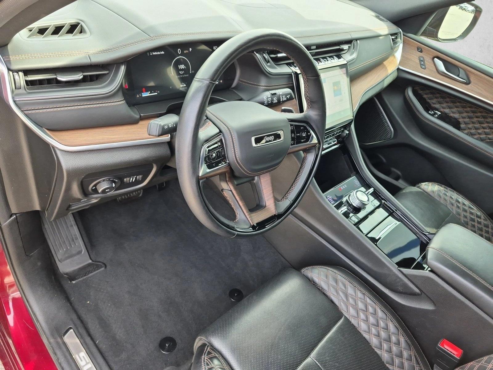 Thumbnail: 2023 Jeep Grand Cherokee - 3