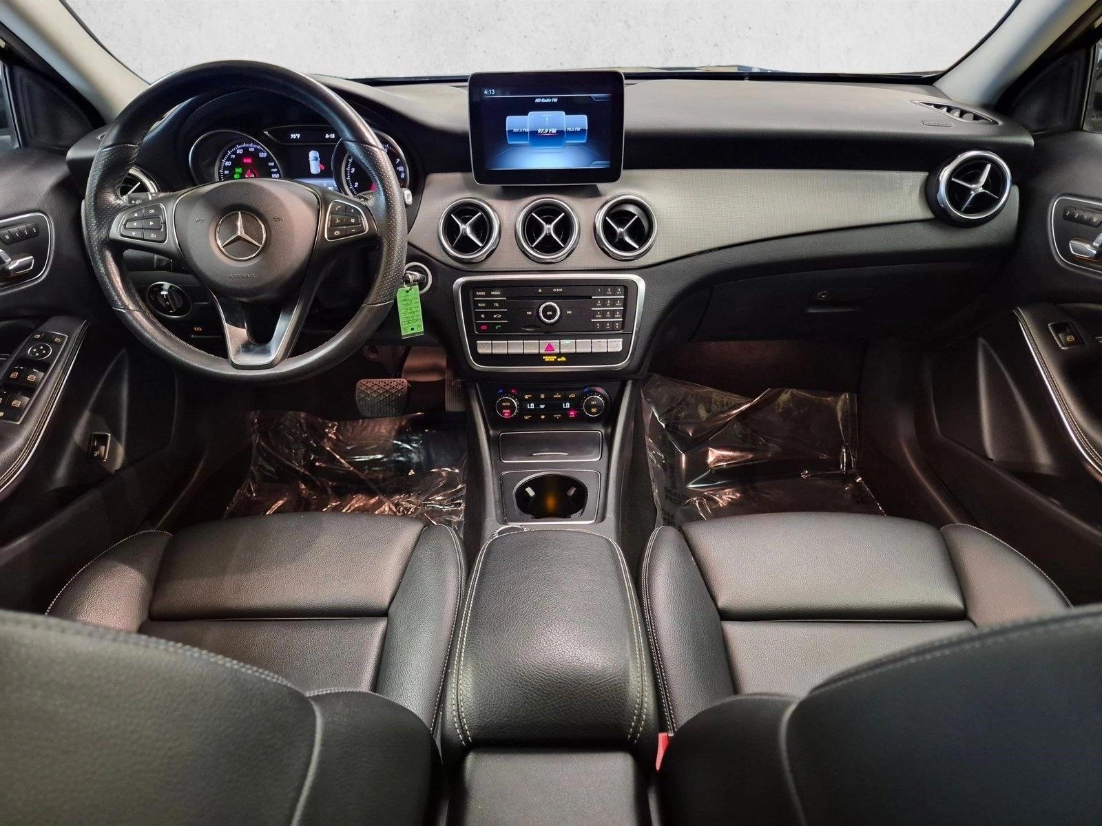 Thumbnail: 2020 Mercedes-Benz GLA - 3