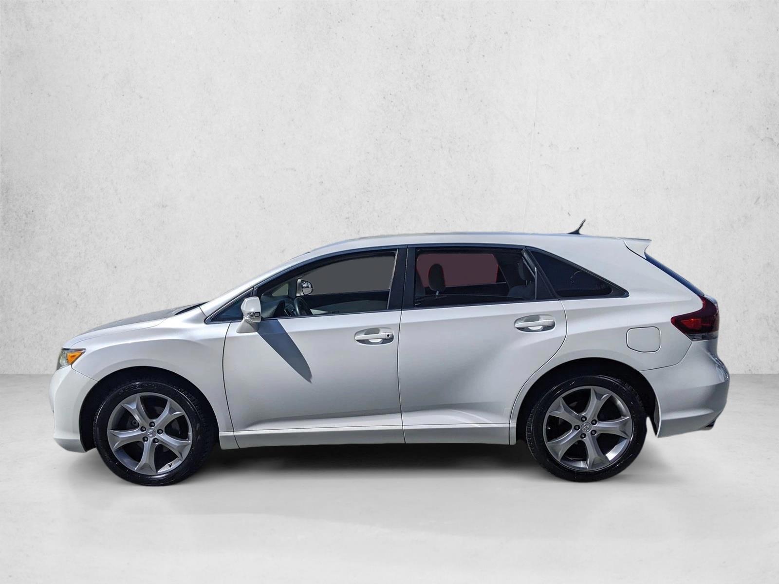 Thumbnail: 2013 Toyota Venza - 2