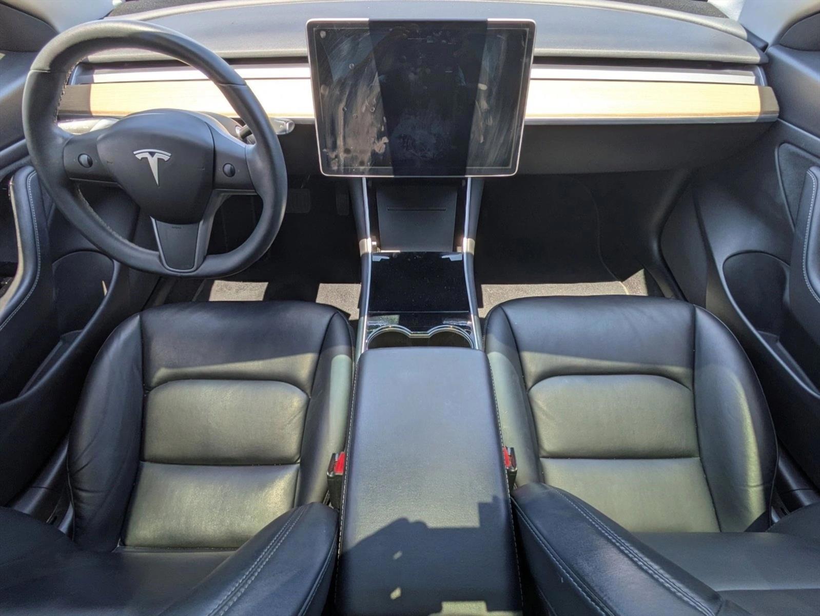 Thumbnail: 2020 Tesla Model 3 - 4