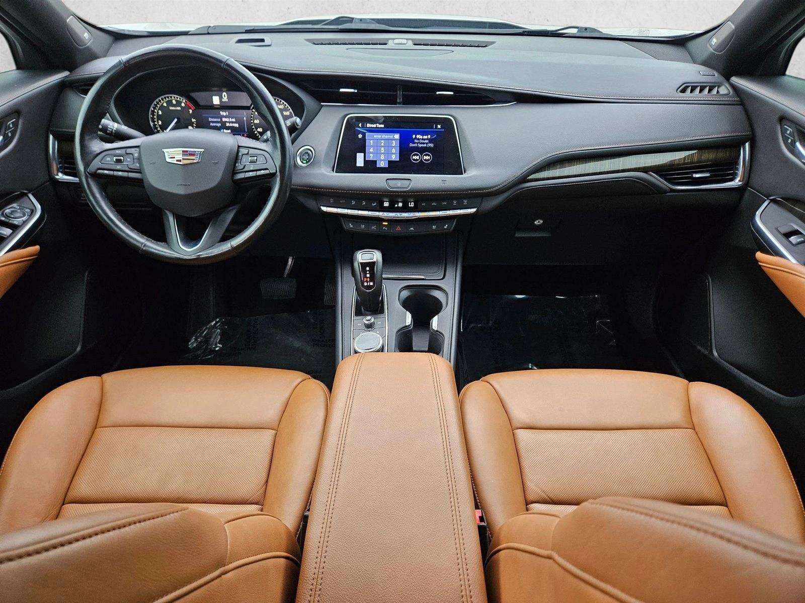 Thumbnail: 2019 Cadillac XT4 - 4