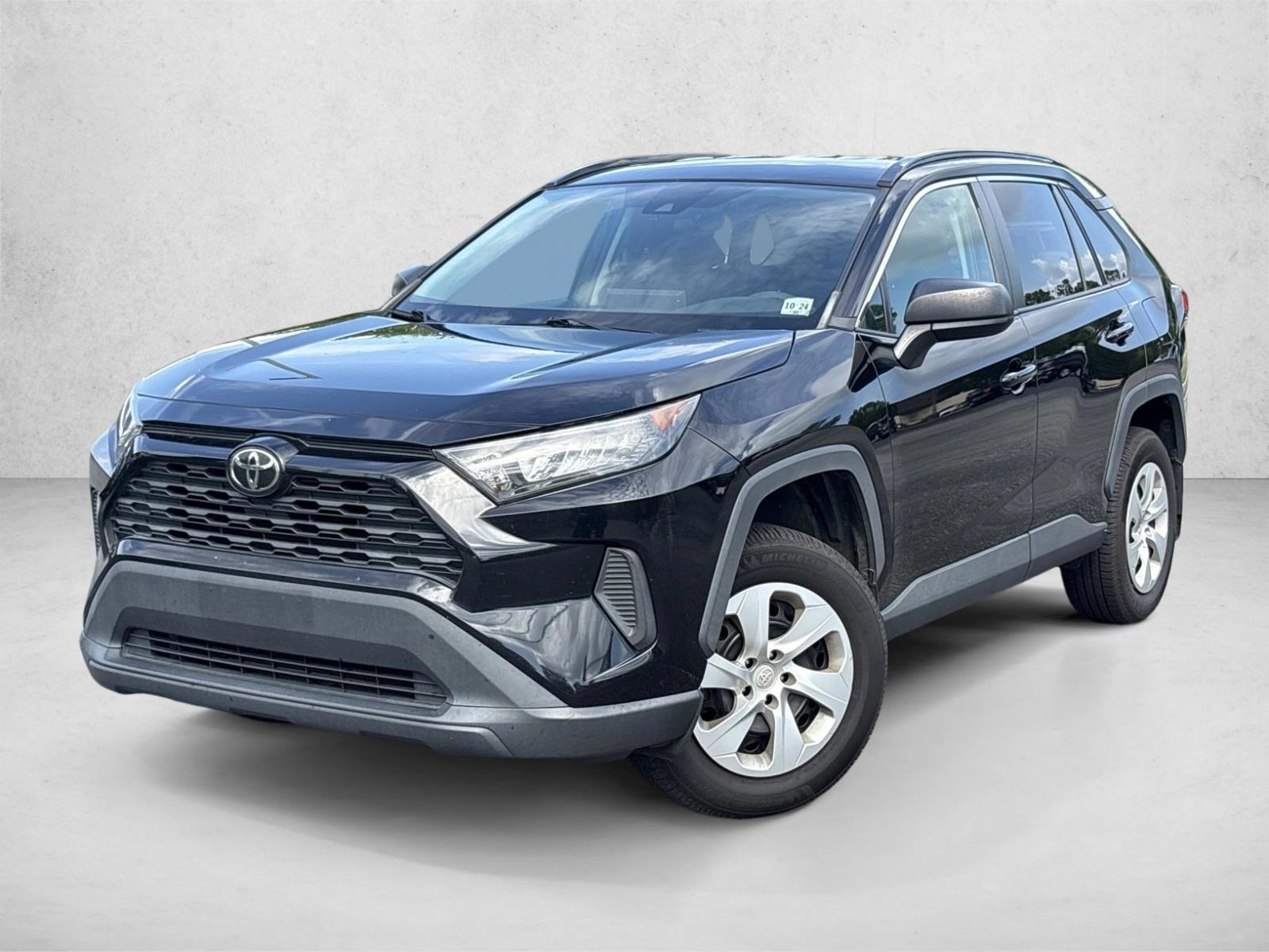 Thumbnail: 2019 Toyota RAV4 - 1