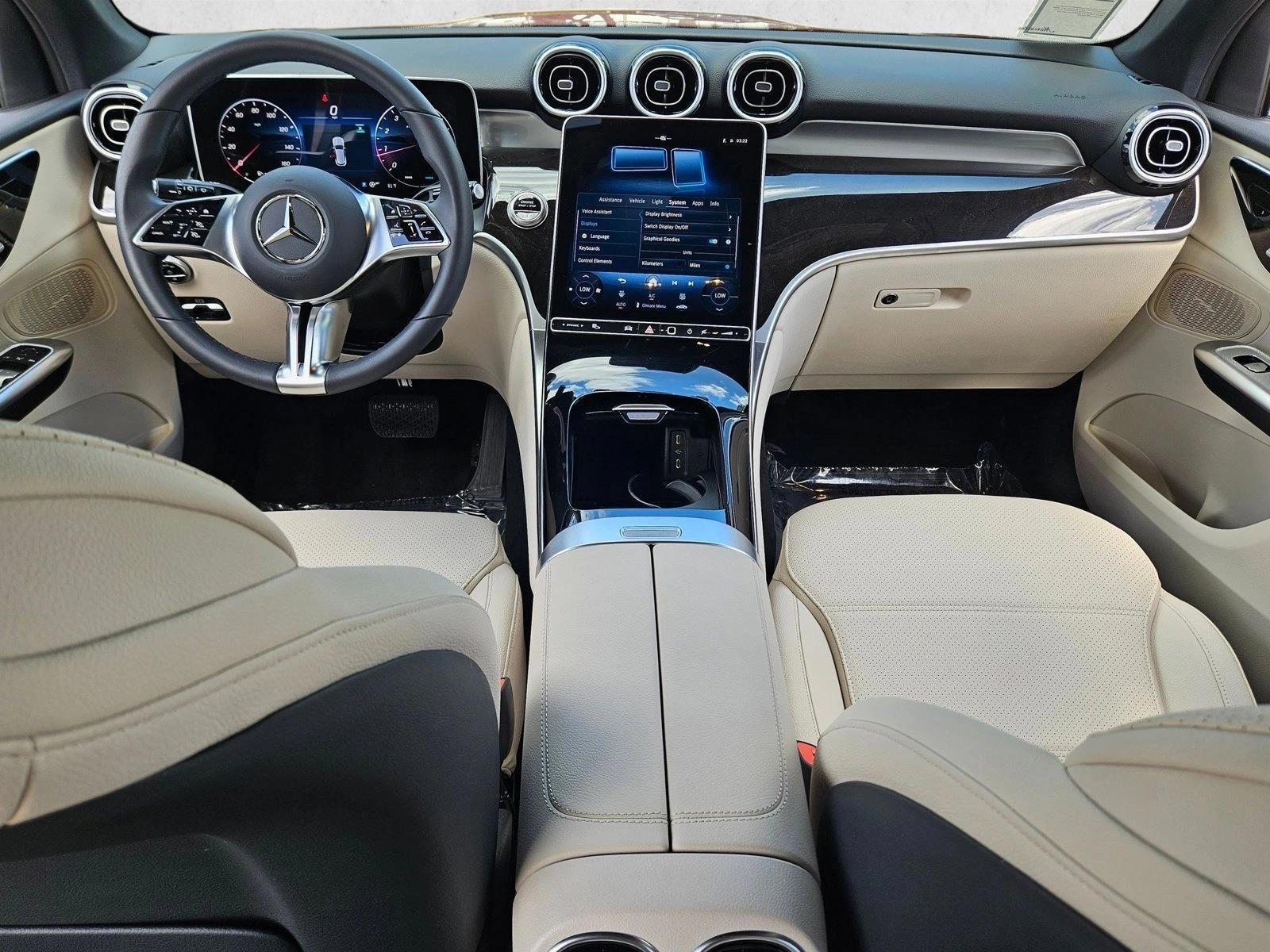 Thumbnail: 2026 Mercedes-Benz GLC - 3