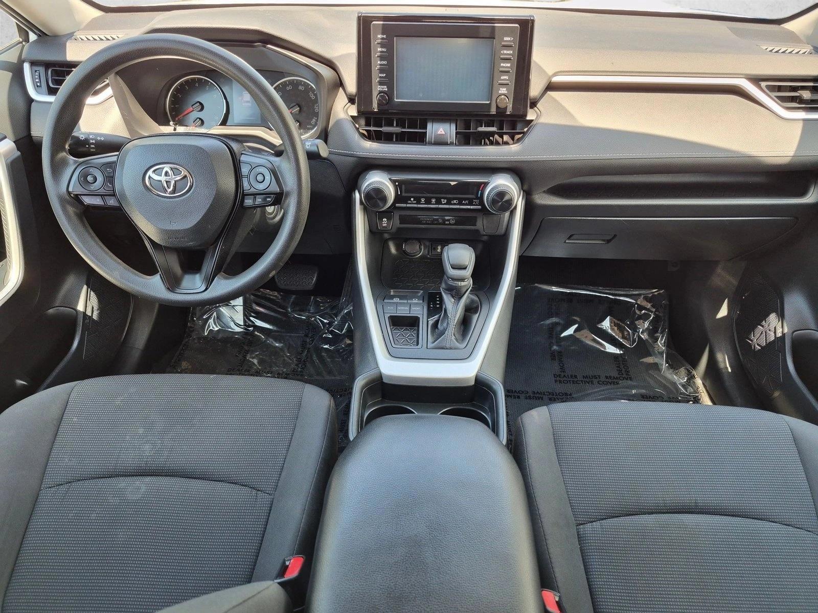 Thumbnail: 2019 Toyota RAV4 - 3