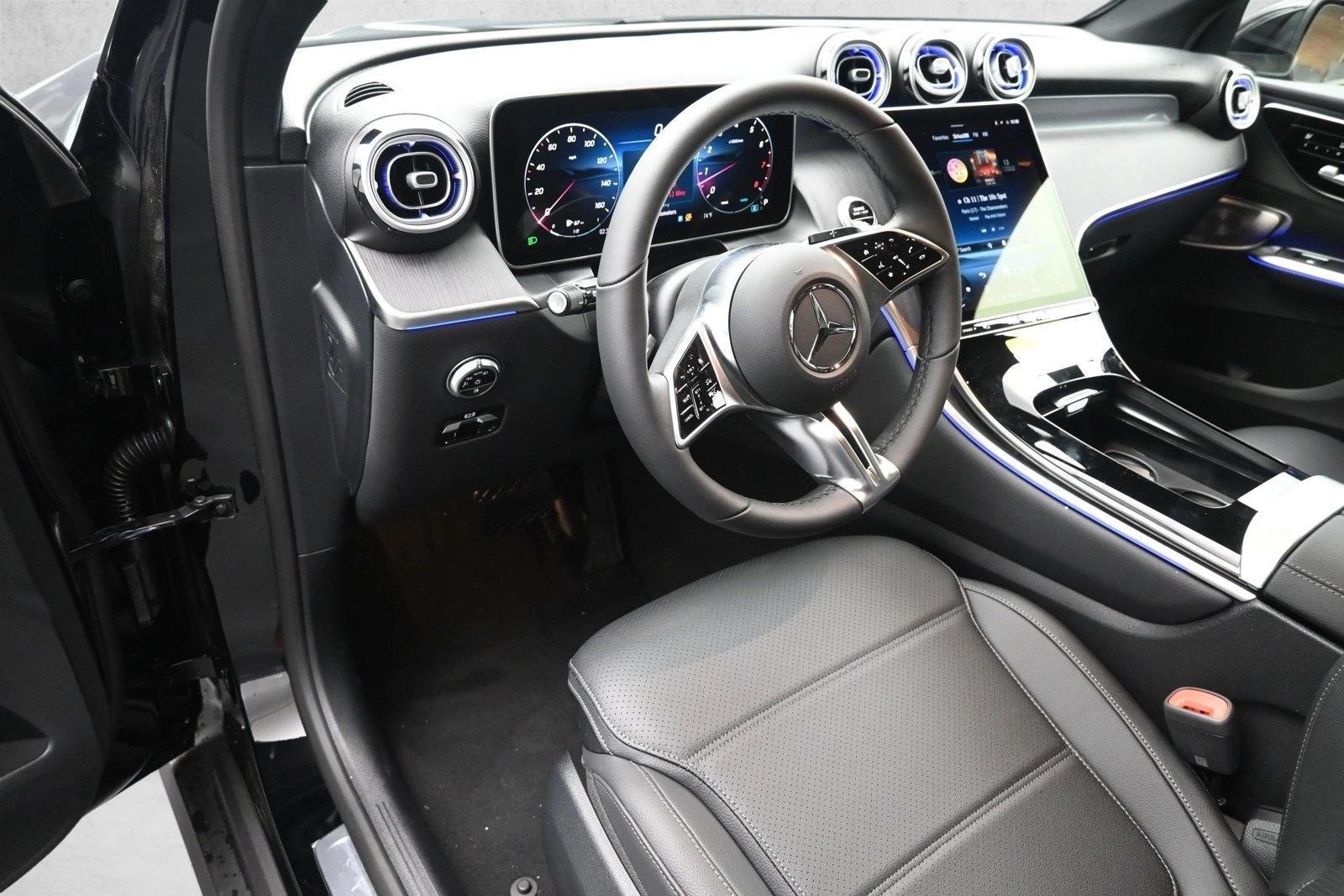 Thumbnail: 2026 Mercedes-Benz GLC - 4