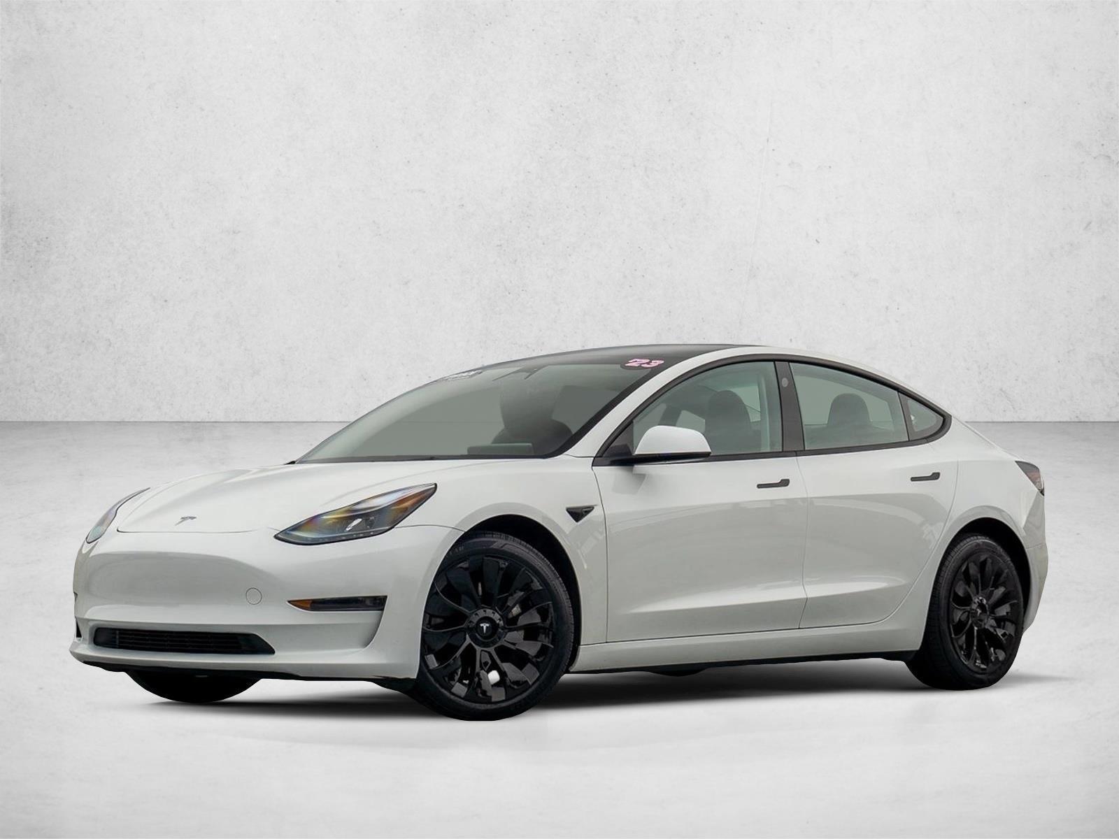 Thumbnail: 2023 Tesla Model 3 - 1