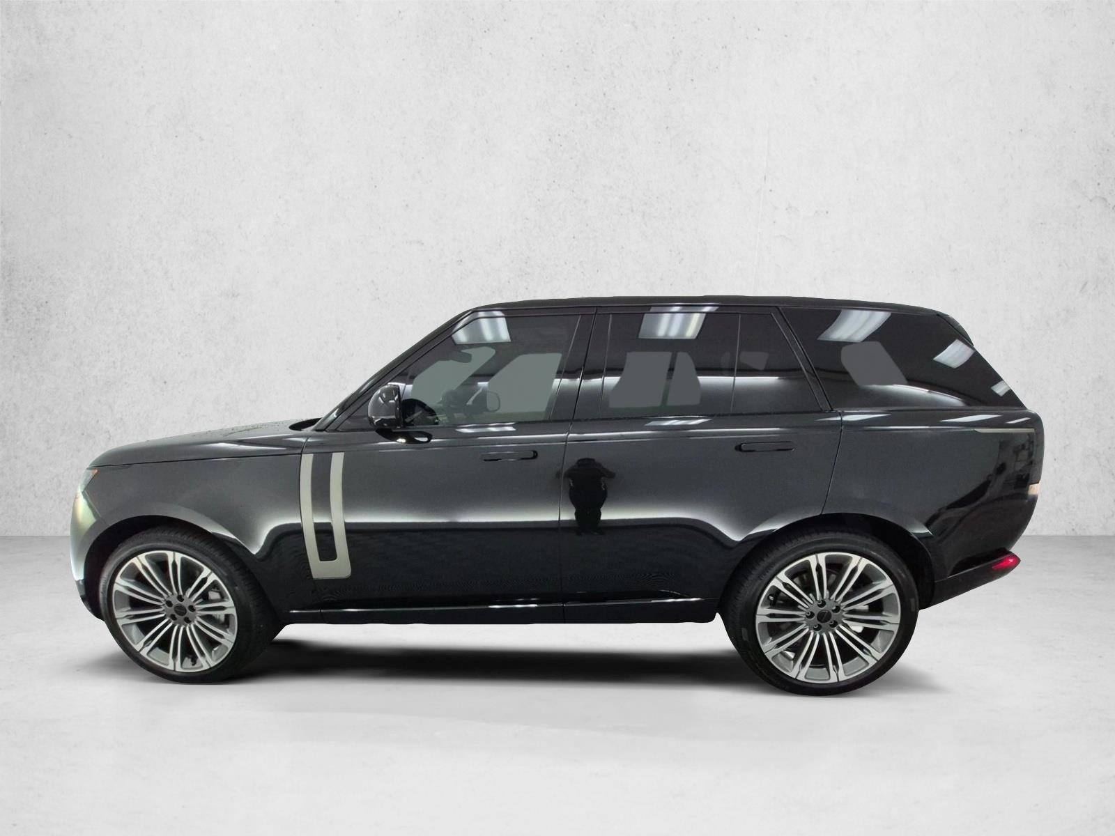 Thumbnail: 2026 Land Rover Range Rover - 2