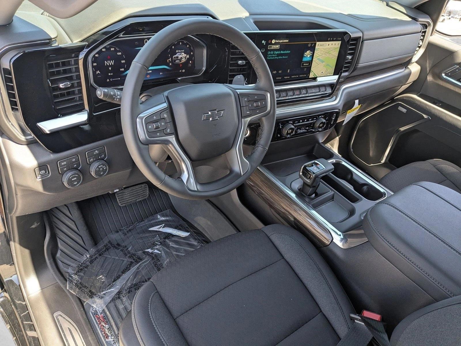 Thumbnail: 2026 Chevrolet Silverado 1500 - 3