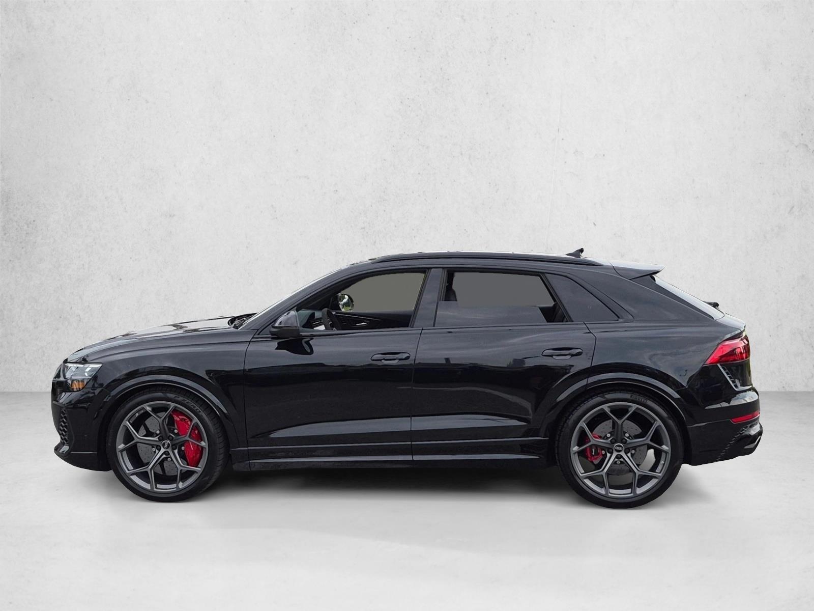 Thumbnail: 2025 Audi RS Q8 - 2