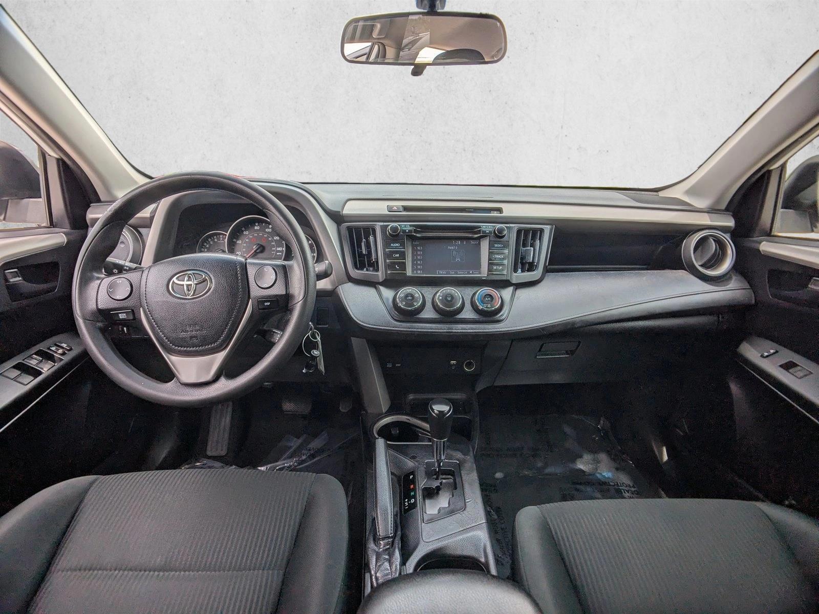 Thumbnail: 2016 Toyota RAV4 - 4