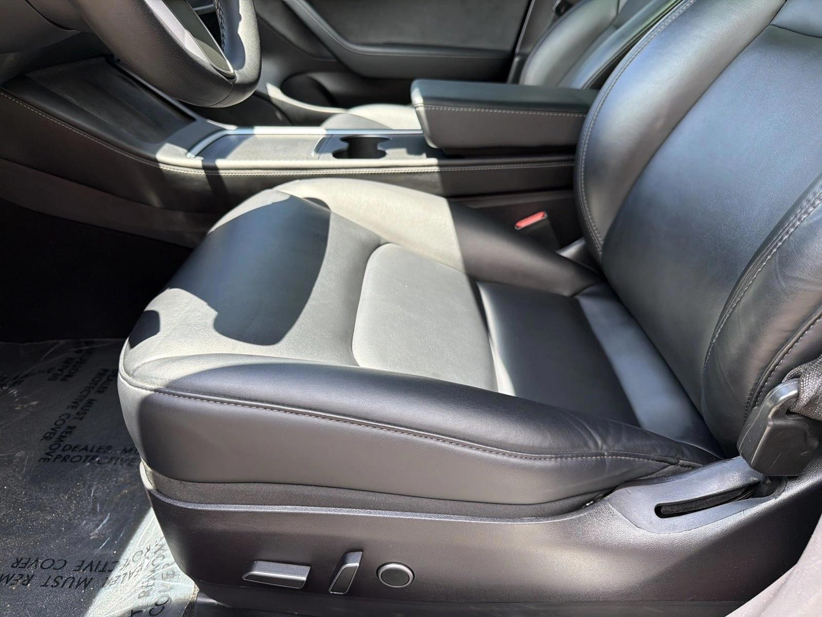 Thumbnail: 2021 Tesla Model 3 - 4