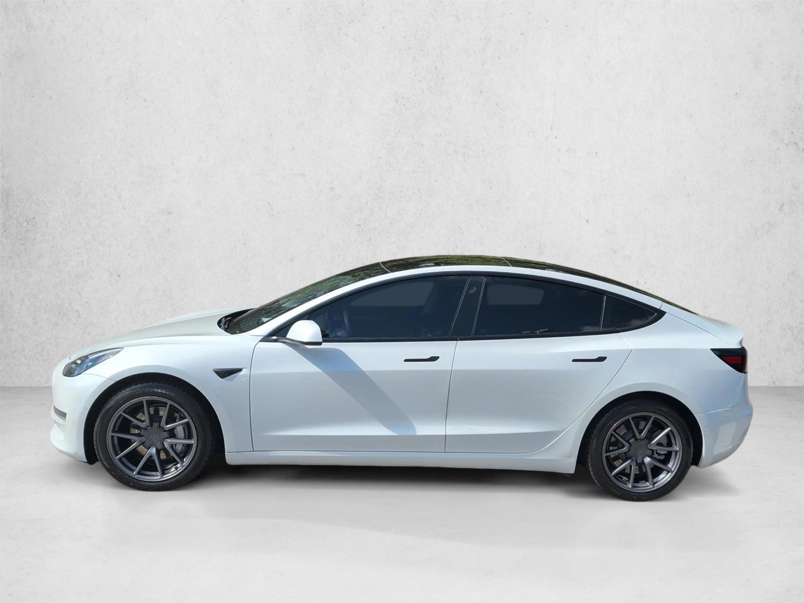 Thumbnail: 2021 Tesla Model 3 - 4