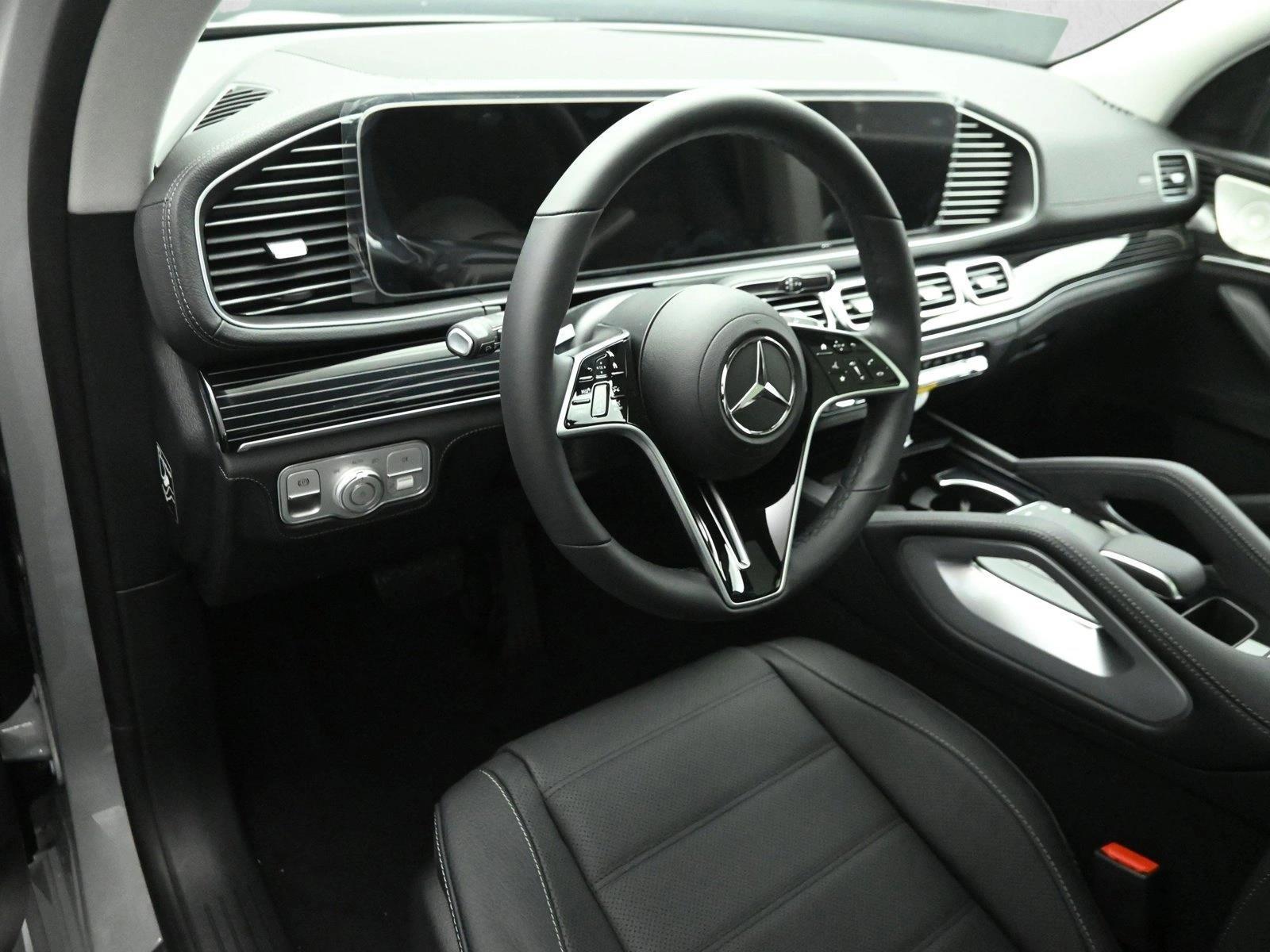 Thumbnail: 2026 Mercedes-Benz GLE - 3