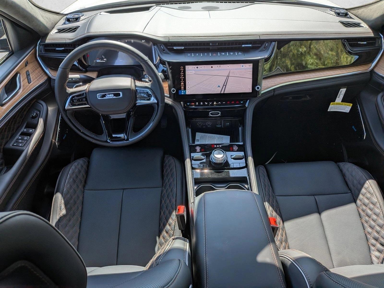 Thumbnail: 2026 Jeep Grand Cherokee L - 4