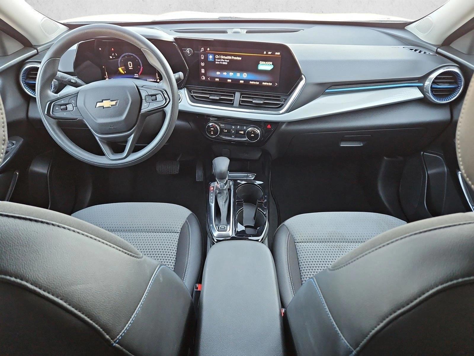 Thumbnail: 2025 Chevrolet Trax - 4