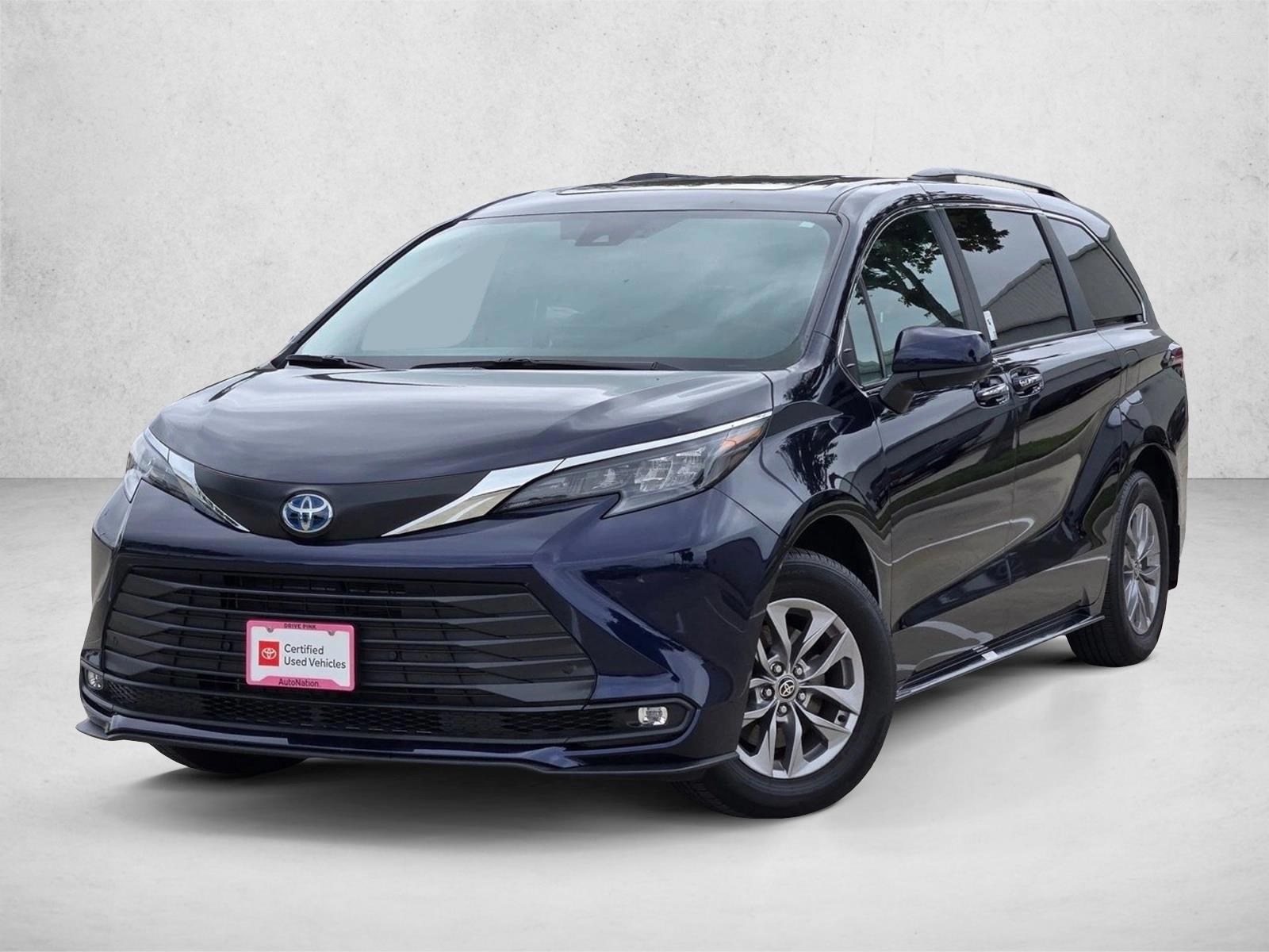 Thumbnail: 2025 Toyota Sienna - 1