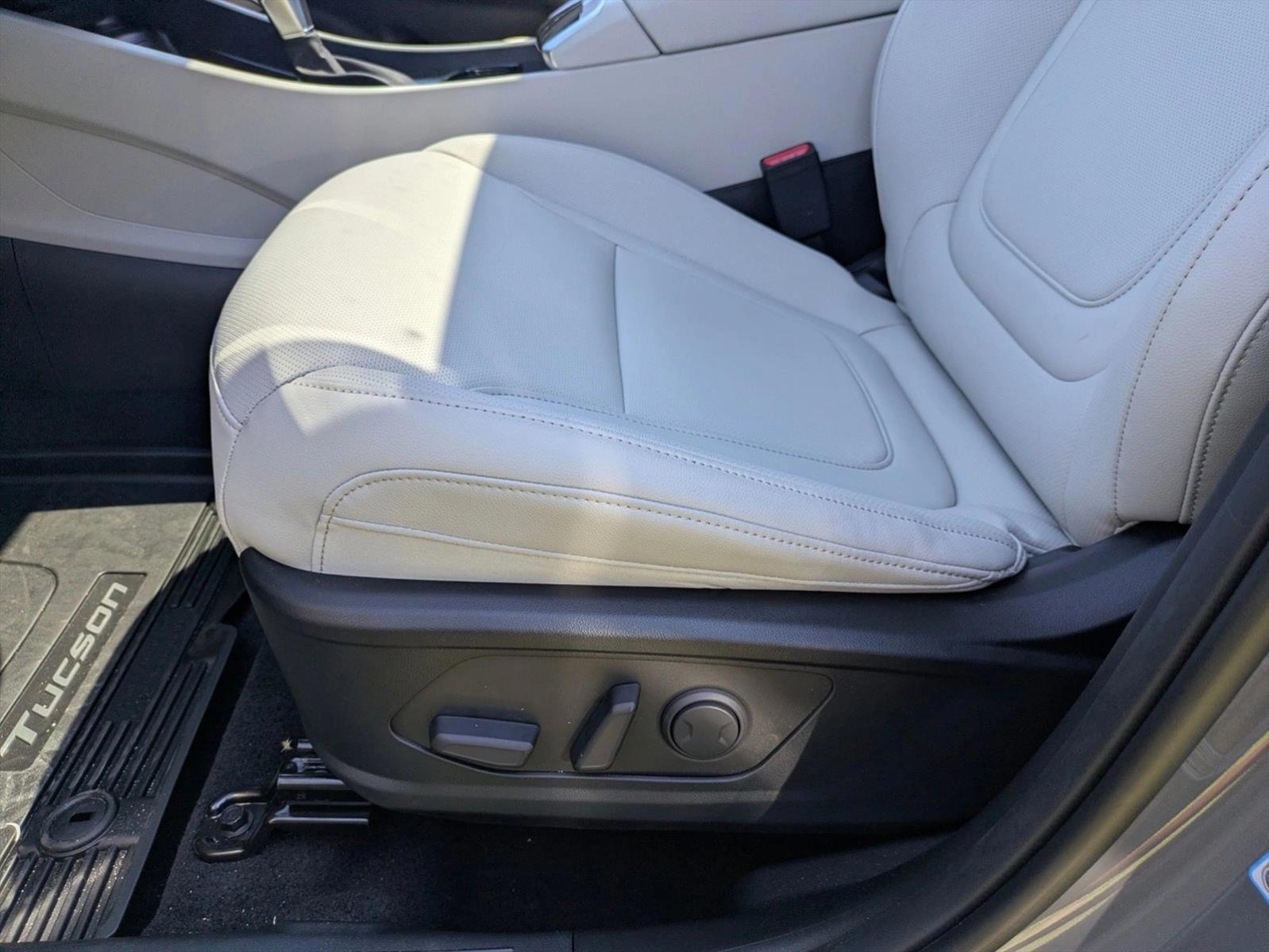 Thumbnail: 2026 Hyundai Tucson - 4