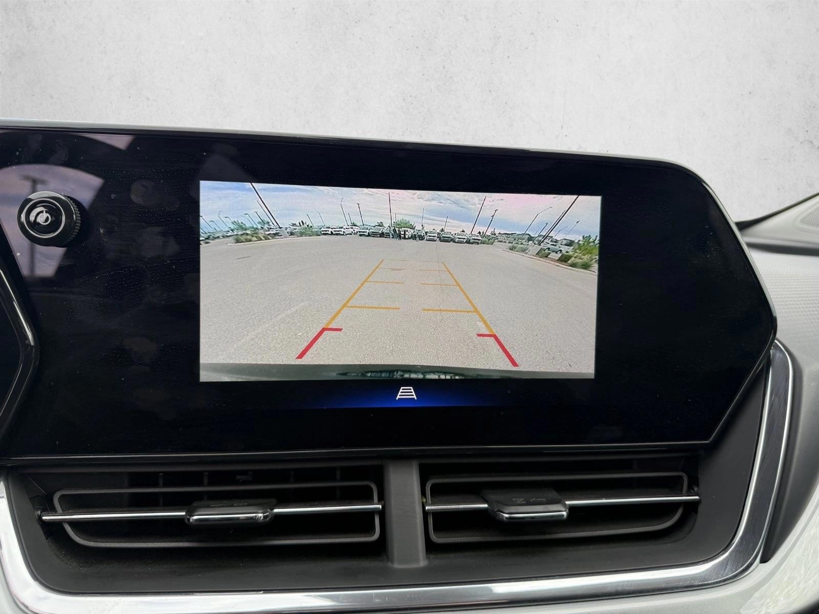 2025 Chevrolet Trax LT - Photo 18